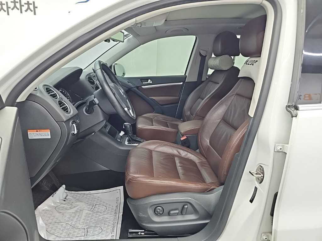 폭스바겐 티구안 뉴티구안 2.0 TDI 프리미엄 이미지 11