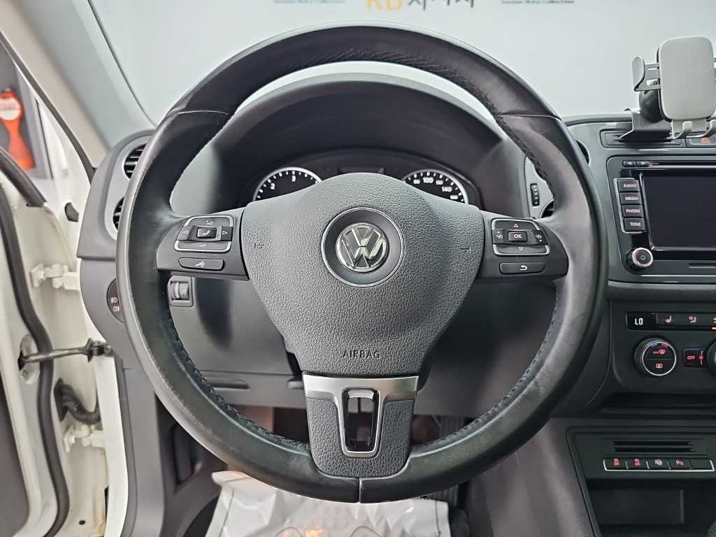 폭스바겐 티구안 뉴티구안 2.0 TDI 프리미엄 이미지 9