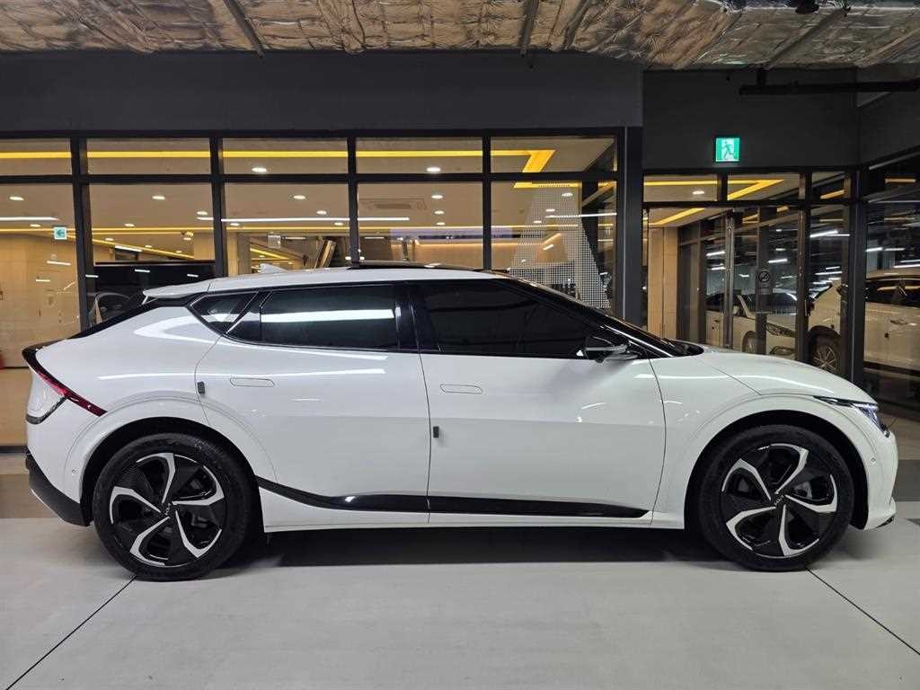 기아 EV6 롱레인지 AWD GT Line 이미지 3