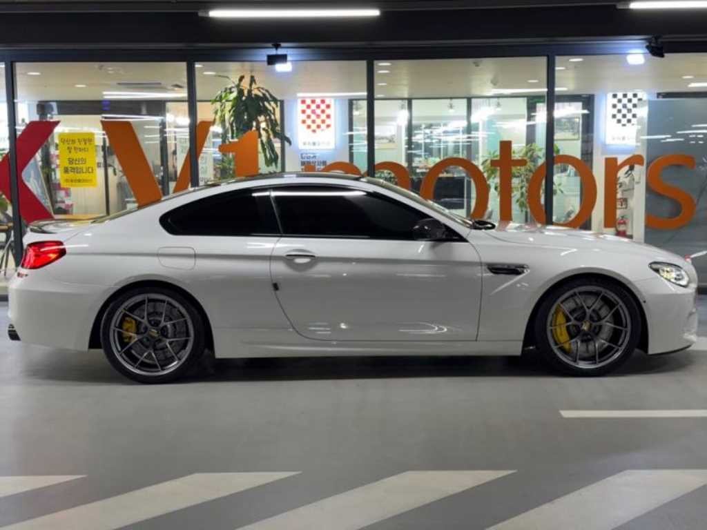 BMW 6시리즈 M6 M6 쿠페 이미지 3
