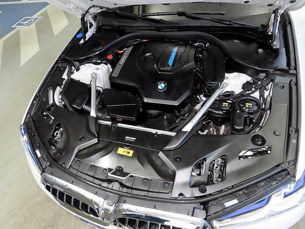BMW 5시리즈 5시리즈 (G30) 530e 럭셔리 이미지 19