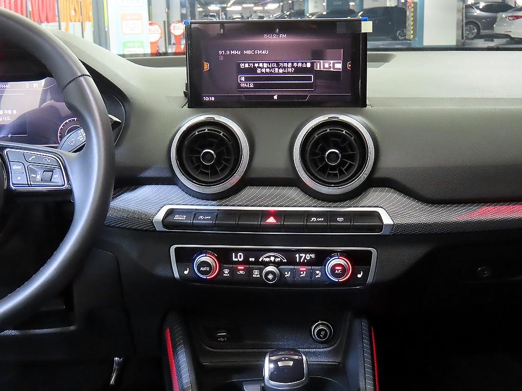 아우디 Q2 35 TDI 프리미엄 이미지 11