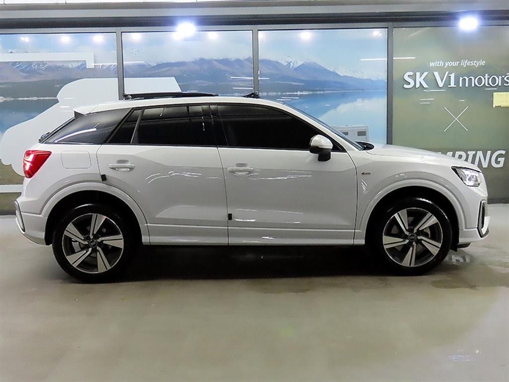 아우디 Q2 35 TDI 프리미엄 이미지 3