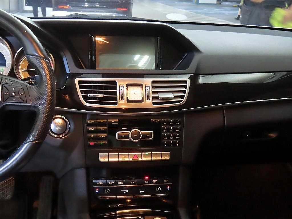 벤츠 E 클래스 E-클래스 W212 E220 CDI 아방가르드 이미지 11