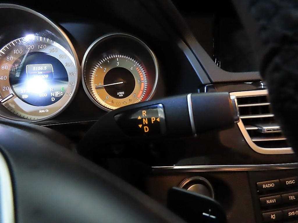 벤츠 E 클래스 E-클래스 W212 E220 CDI 아방가르드 이미지 12