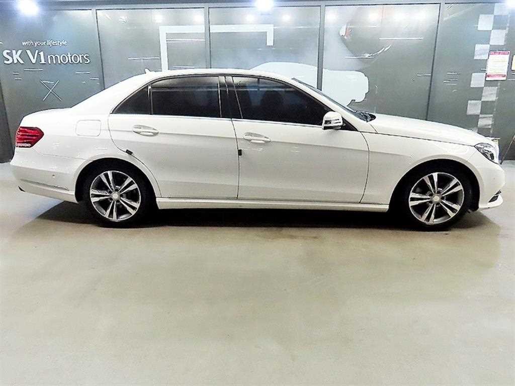 벤츠 E 클래스 E-클래스 W212 E220 CDI 아방가르드 이미지 3
