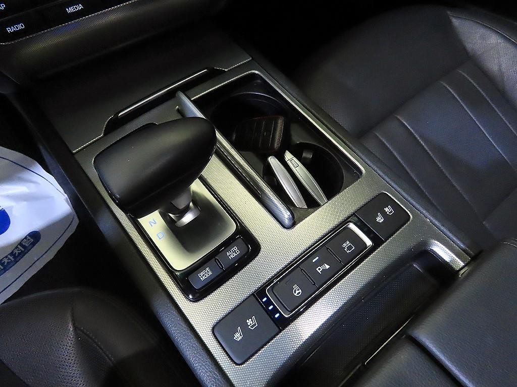 제네시스 G80 2.2D AWD 럭셔리 이미지 12