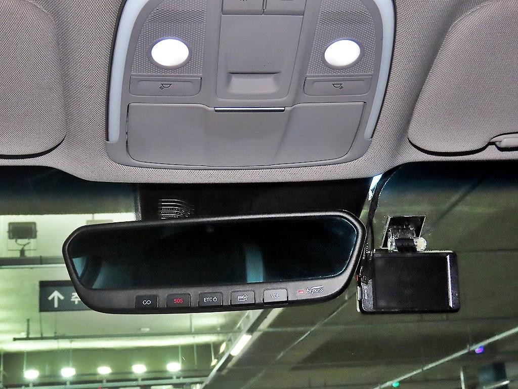 제네시스 G80 2.2D AWD 럭셔리 이미지 17
