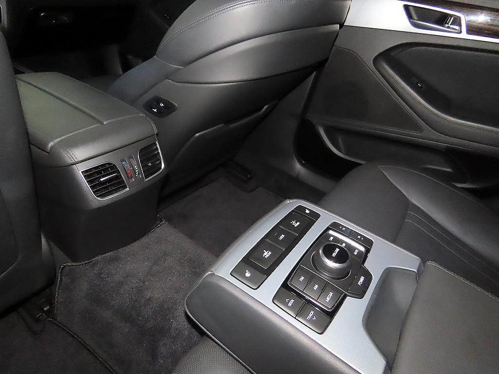 제네시스 G80 2.2D AWD 럭셔리 이미지 18