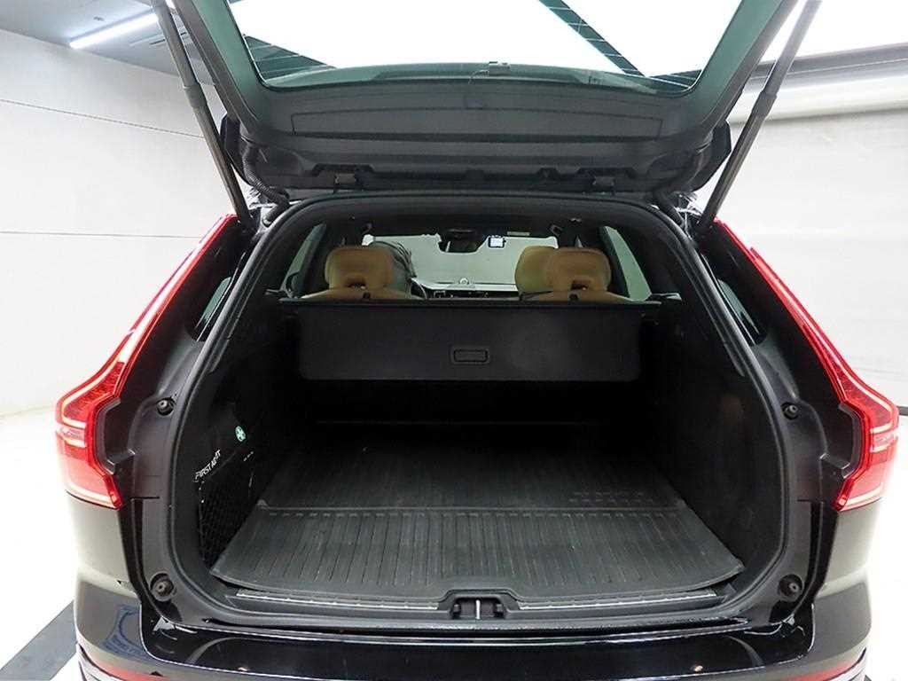 볼보 XC60 XC60(2세대) T8 AWD 인스크립션 이미지 18