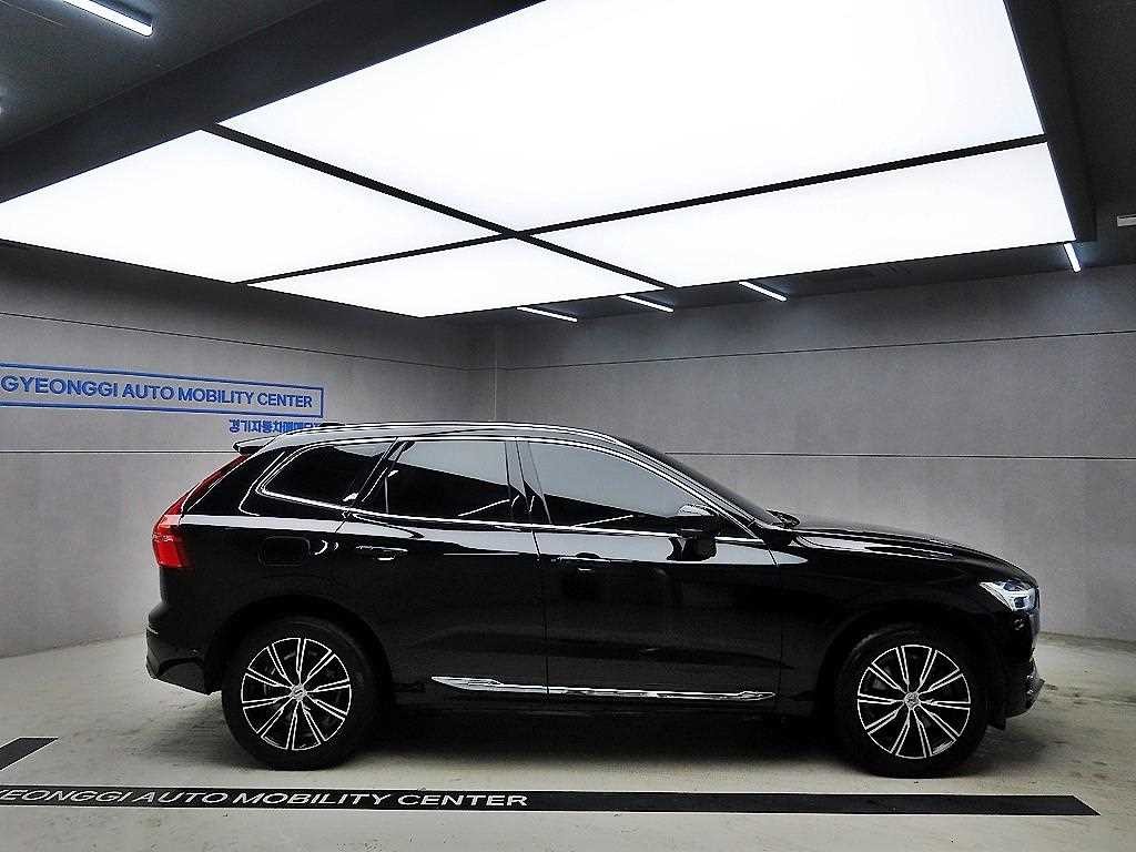 볼보 XC60 XC60(2세대) T8 AWD 인스크립션 이미지 2