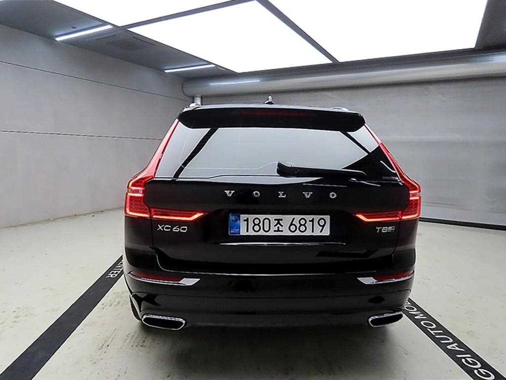 볼보 XC60 XC60(2세대) T8 AWD 인스크립션 이미지 3