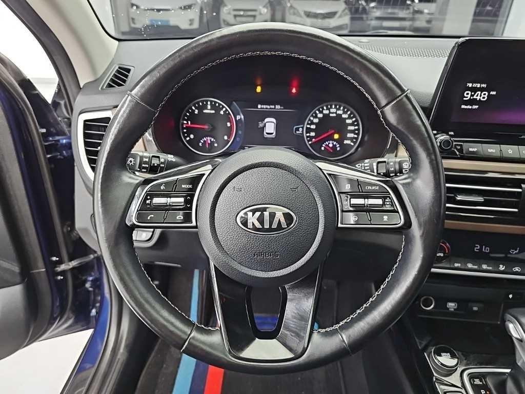 기아 셀토스 디젤 1.6 4WD 노블레스 이미지 9