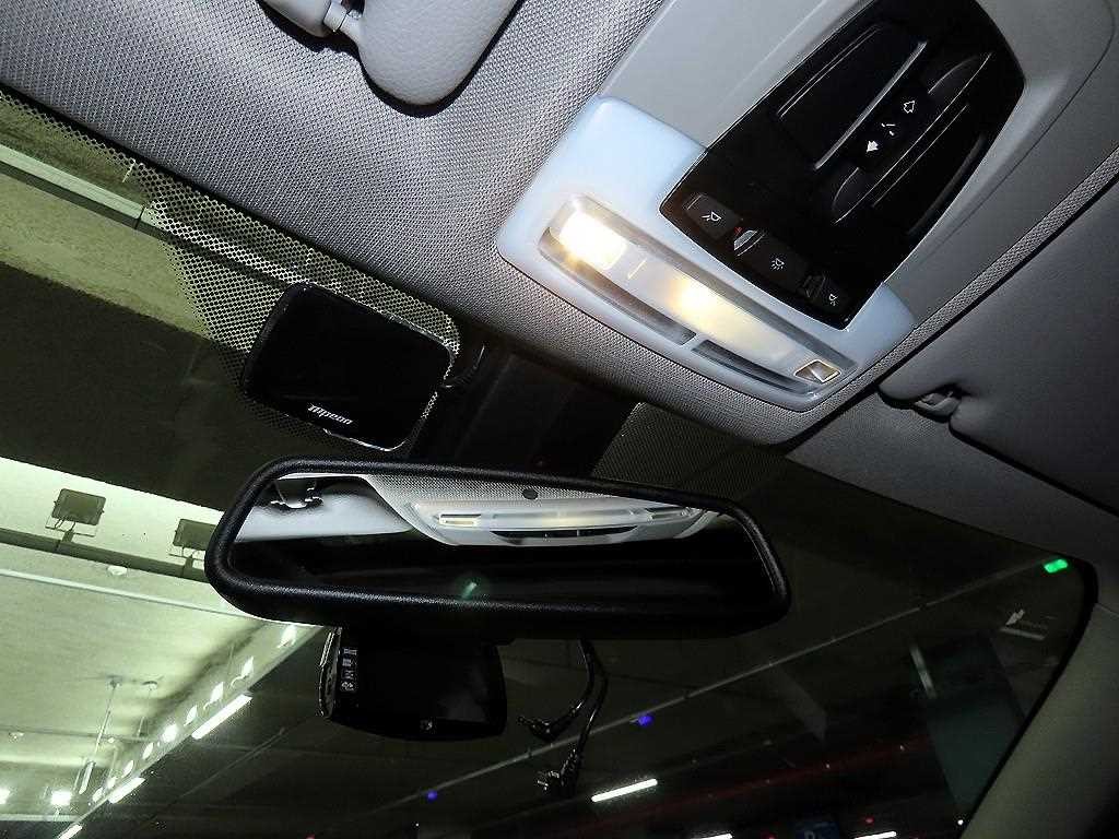 BMW 3시리즈 3시리즈 (F30) 320d 스포츠 이미지 15