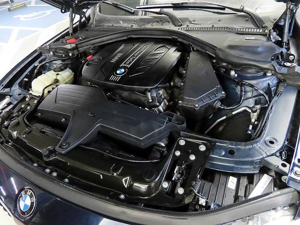 BMW 3시리즈 3시리즈 (F30) 320d 스포츠 이미지 19