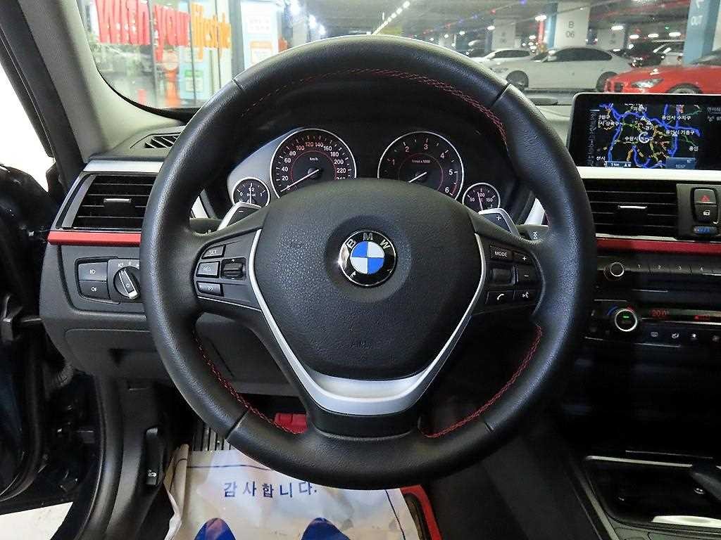 BMW 3시리즈 3시리즈 (F30) 320d 스포츠 이미지 8