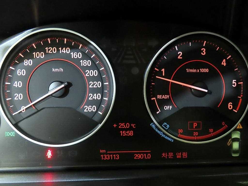 BMW 3시리즈 3시리즈 (F30) 320d 스포츠 이미지 9