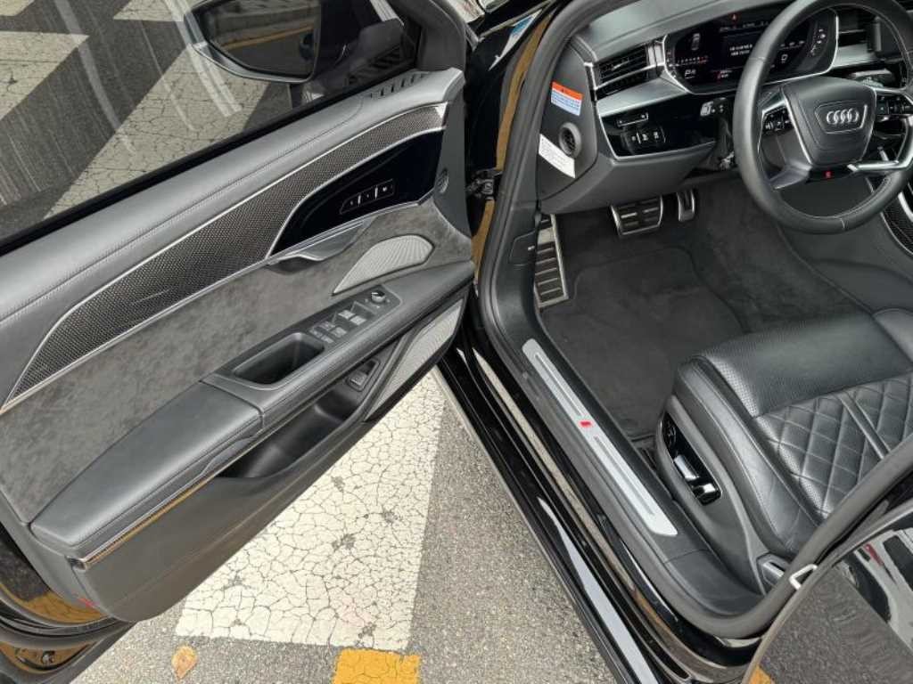 아우디 S8 S8 (D5) 4.0 TFSI 콰트로 LWB 이미지 12