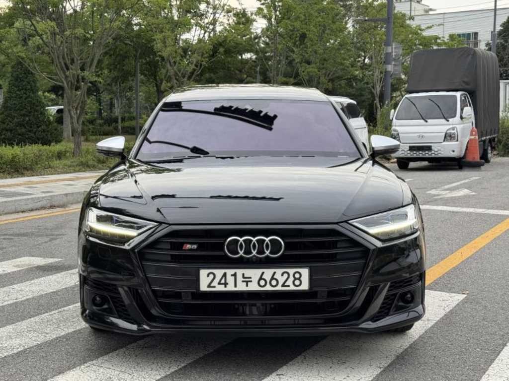 아우디 S8 S8 (D5) 4.0 TFSI 콰트로 LWB 이미지 2