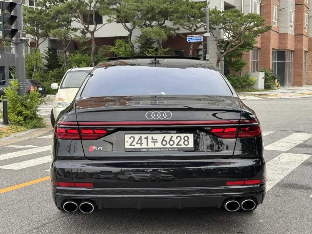 아우디 S8 S8 (D5) 4.0 TFSI 콰트로 LWB 이미지 4