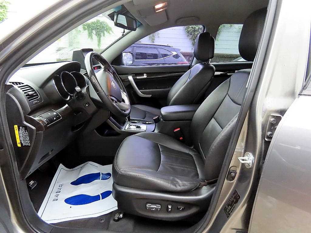 기아 쏘렌토 쏘렌토 R 디젤 2WD 2.0 TLX 최고급형 이미지 5