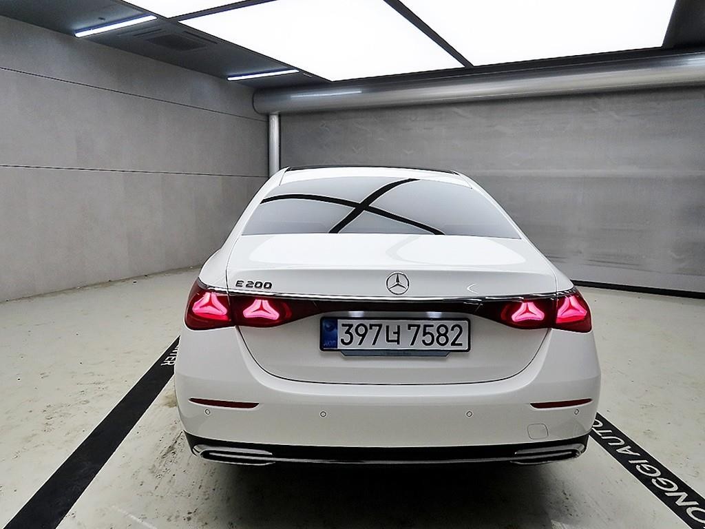 벤츠 E 클래스 E-클래스 W214 E200 아방가르드 이미지 3