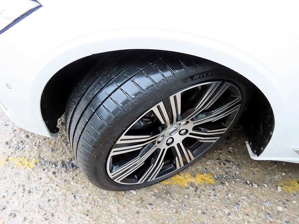 볼보 S90 B6 AWD 얼티메이트 브라이트 이미지 20