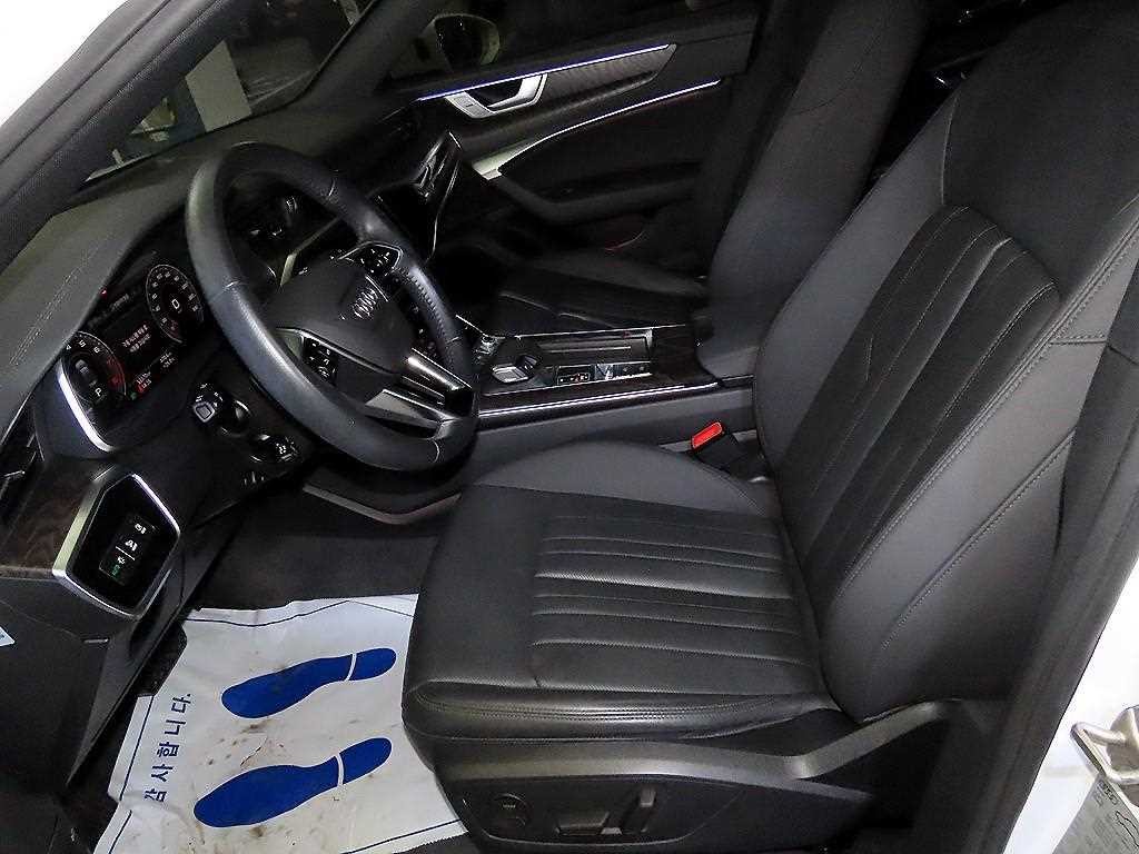 아우디 A6 A6 (C8) 45 TFSI 프리미엄 이미지 6