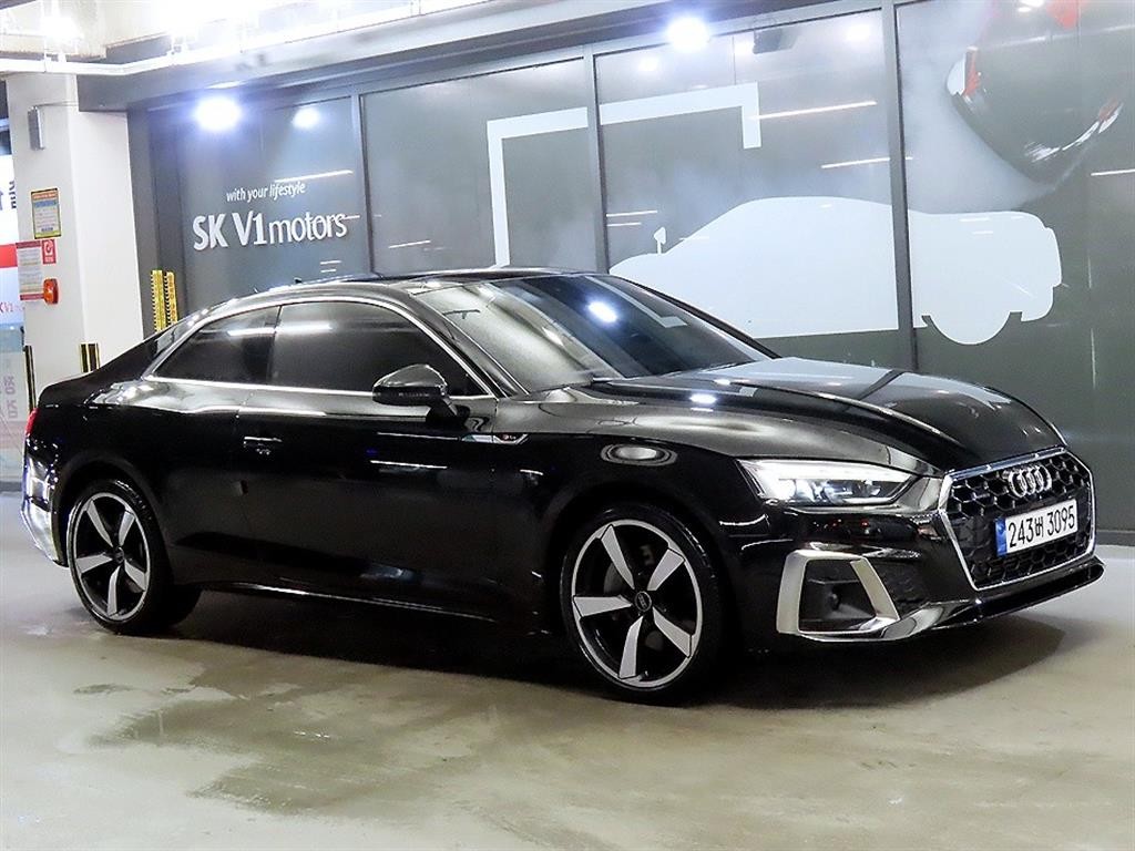 아우디 A5 A5 (F5) 45 TFSI 콰트로 프리미엄 쿠페 이미지 1