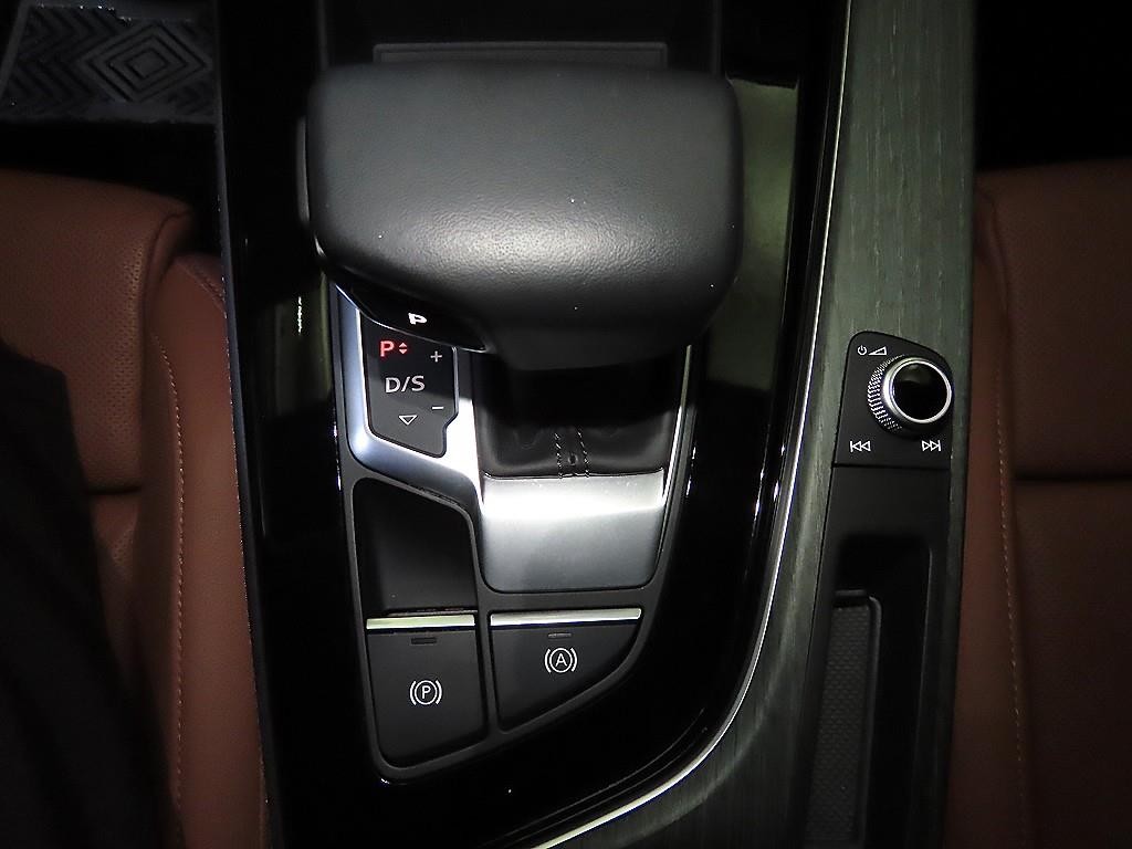 아우디 A5 A5 (F5) 45 TFSI 콰트로 프리미엄 쿠페 이미지 12