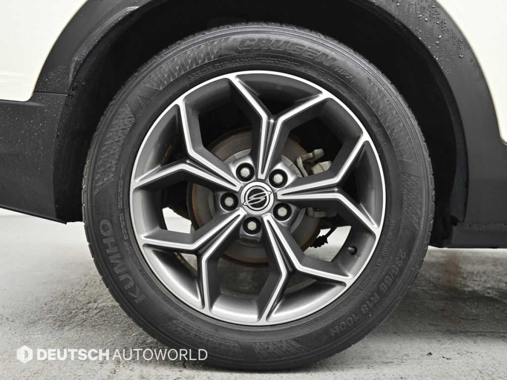 KG모빌리티(쌍용) 코란도 뷰티풀코란도 2WD 디젤 1.6 C7 이미지 5