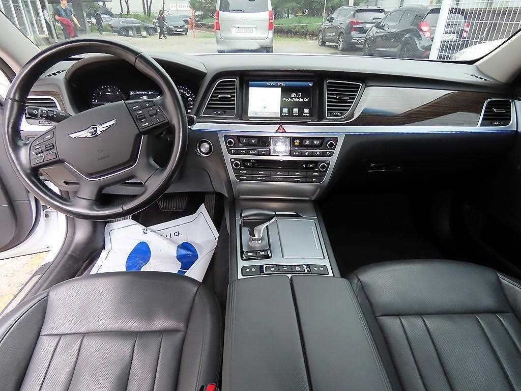 제네시스 G80 2.2D AWD 럭셔리 이미지 7