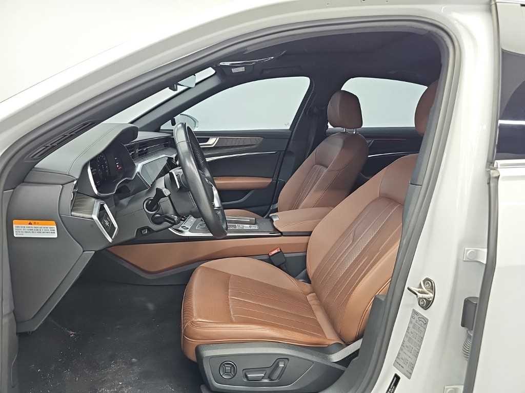 아우디 A6 A6 (C8) 45 TFSI 콰트로 프리미엄 이미지 11