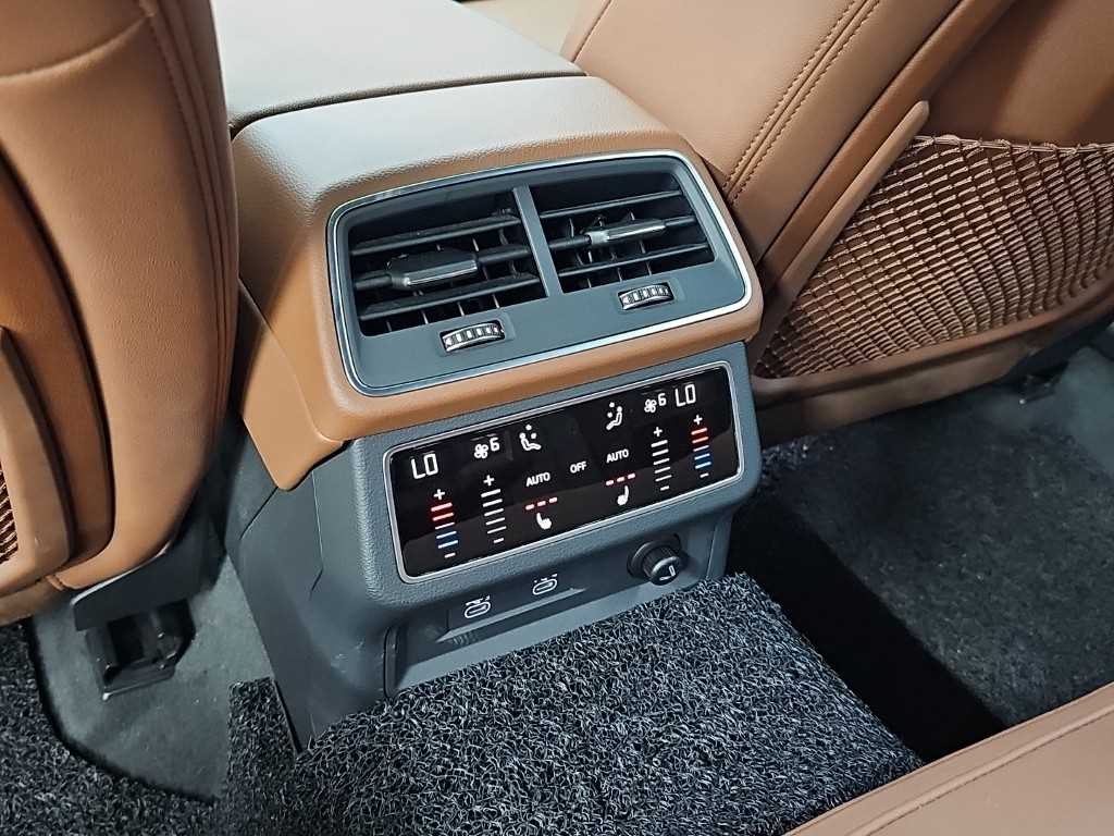 아우디 A6 A6 (C8) 45 TFSI 콰트로 프리미엄 이미지 13