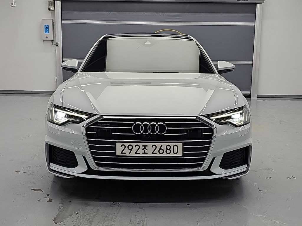 아우디 A6 A6 (C8) 45 TFSI 콰트로 프리미엄 이미지 2