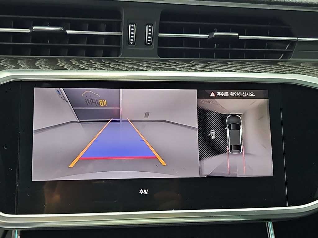 아우디 A6 A6 (C8) 45 TFSI 프리미엄 이미지 16