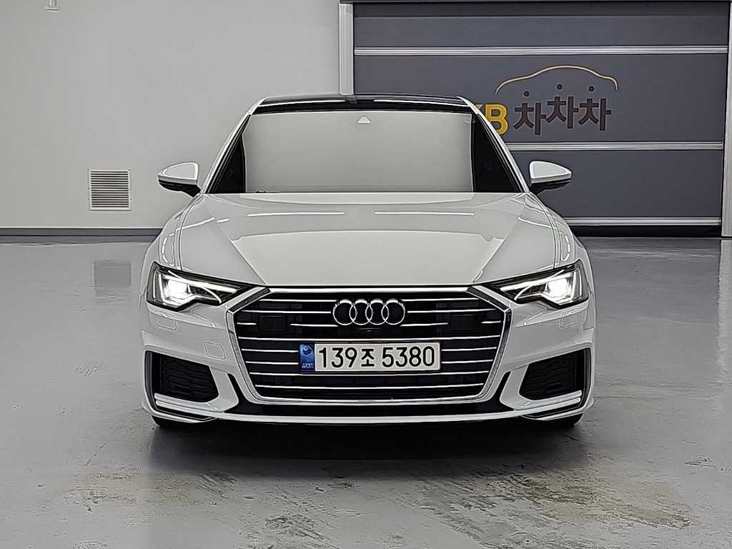 아우디 A6 A6 (C8) 45 TFSI 프리미엄 이미지 2