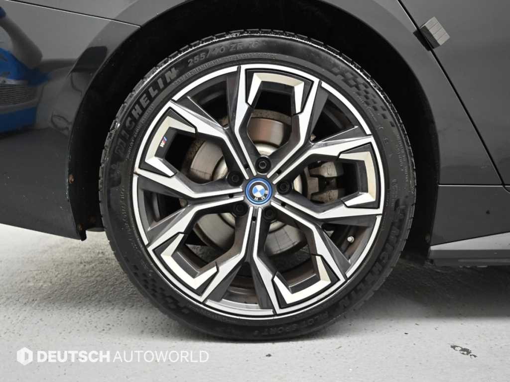 BMW i4 eDrive 40 M 스포츠 이미지 5