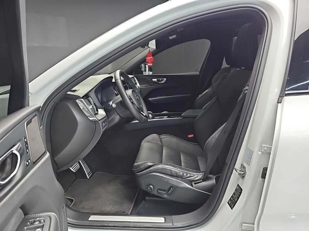 볼보 XC60 XC60(2세대) T8 AWD R-디자인 이미지 11