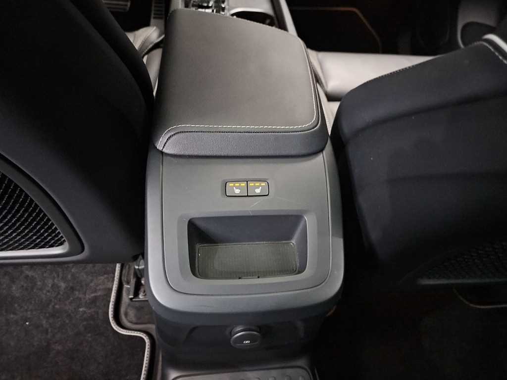 볼보 XC60 XC60(2세대) T8 AWD R-디자인 이미지 13