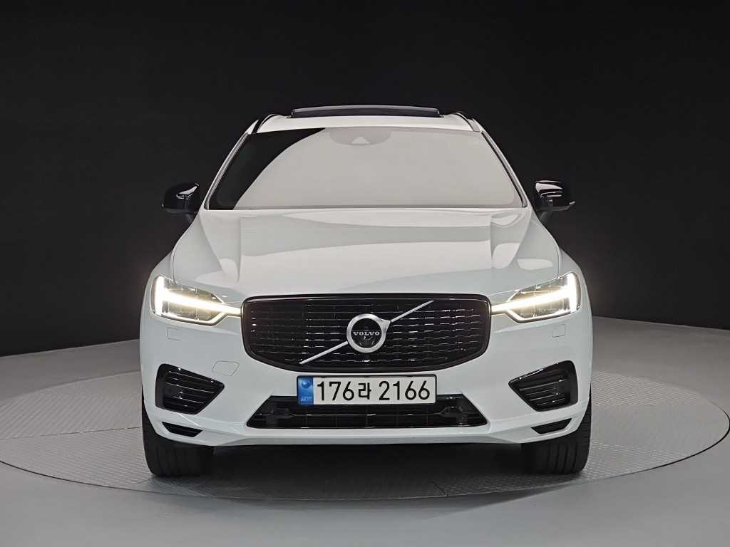 볼보 XC60 XC60(2세대) T8 AWD R-디자인 이미지 2