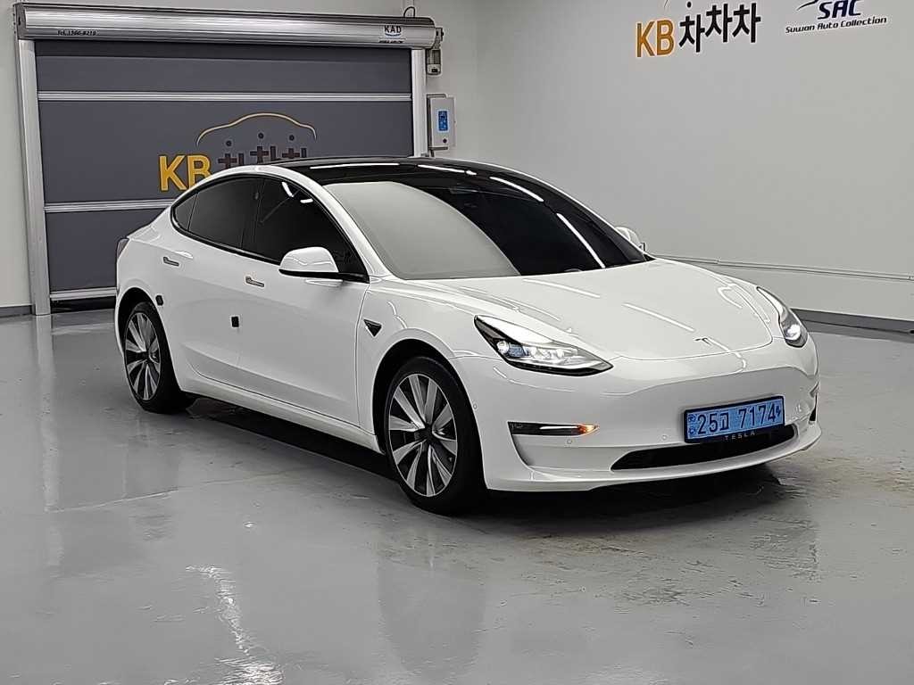 테슬라 모델 3 롱 레인지 이미지 4