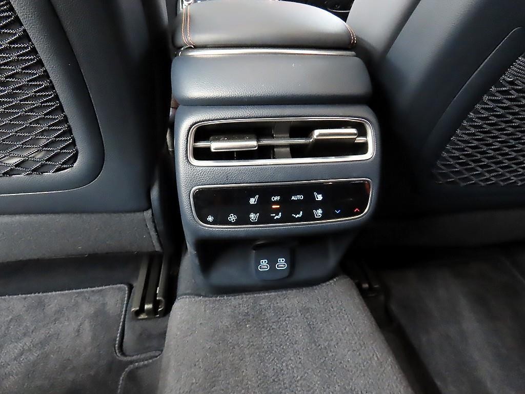 제네시스 GV70 2.5T 가솔린 AWD 이미지 12