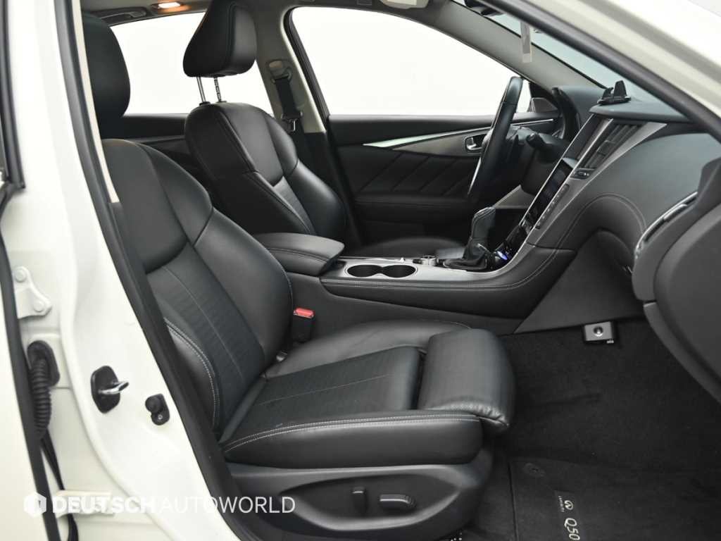 인피니티 Q Q50 3.5 하이브리드 블루 스포츠 이미지 10