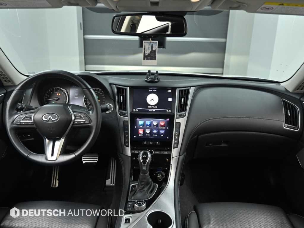 인피니티 Q Q50 3.5 하이브리드 블루 스포츠 이미지 7