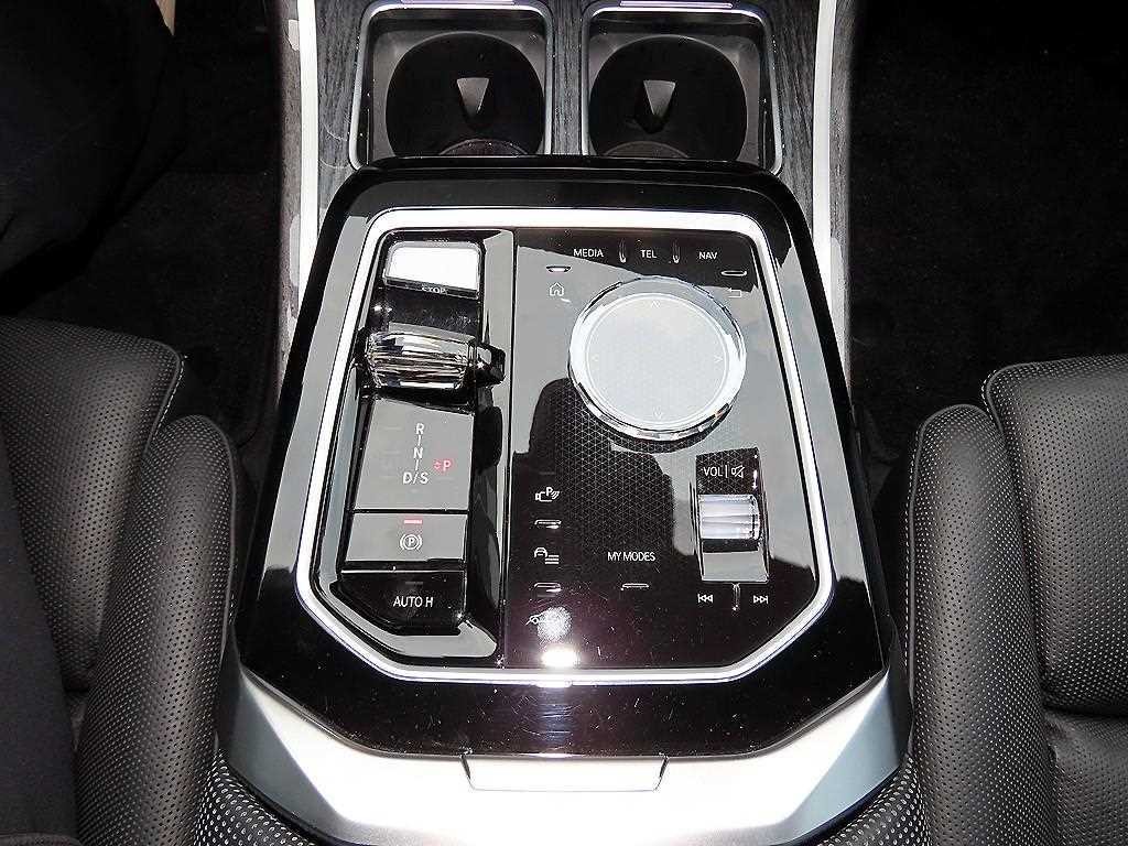 BMW 7시리즈 7시리즈 (G70) 740i sDrive M 스포츠 이미지 11