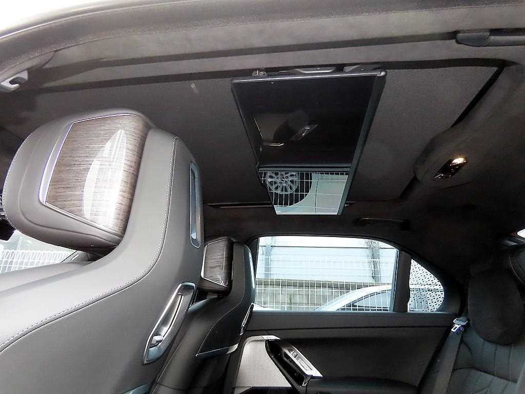 BMW 7시리즈 7시리즈 (G70) 740i sDrive M 스포츠 이미지 13