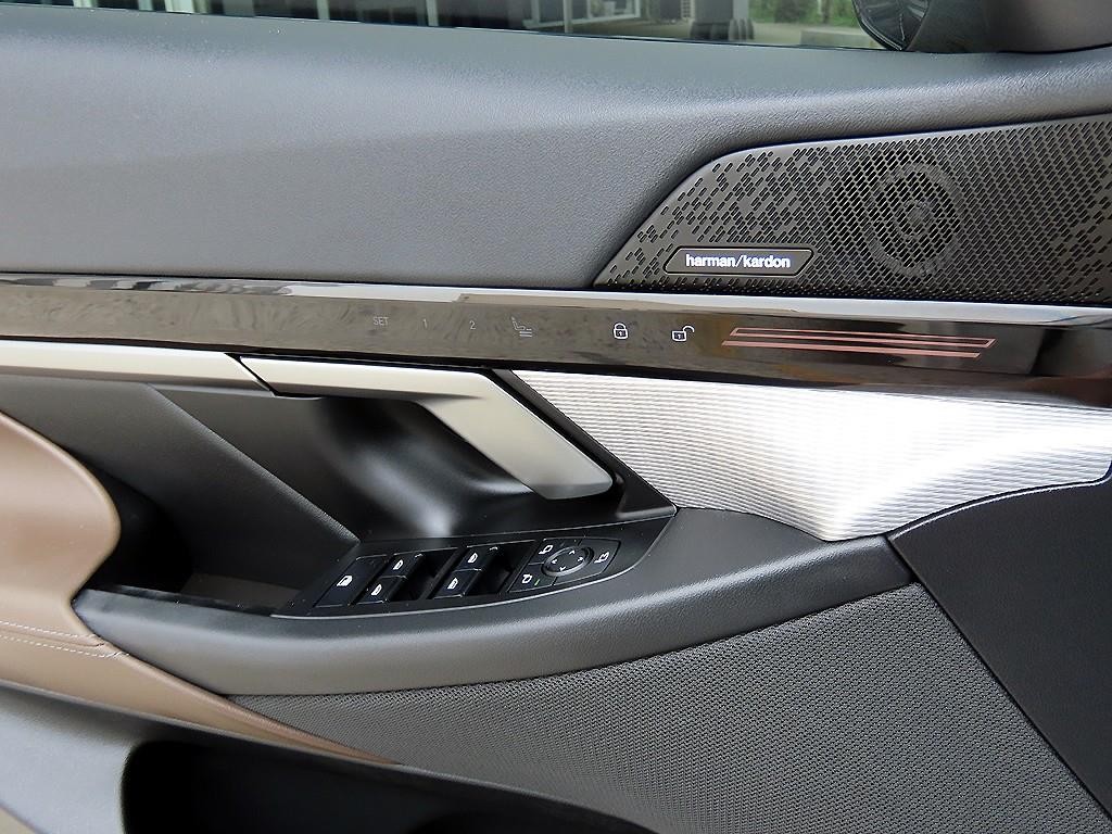 BMW 5시리즈 5시리즈 (G60) 520i M 스포츠 이미지 12