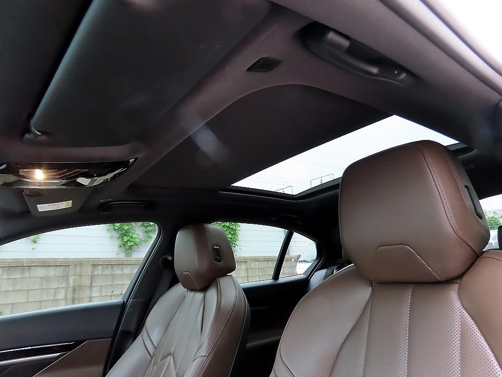 BMW 5시리즈 5시리즈 (G60) 520i M 스포츠 이미지 17