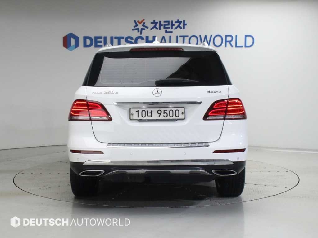 벤츠 GLE 클래스 GLE 클래스 W166 GLE 250 d 4MATIC 이미지 4